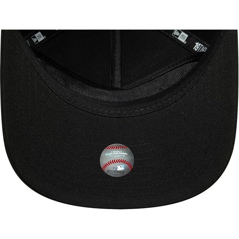 gorra-curva-negra-snapback-19twenty-graphic-de-new-york-yankees-mlb-de-new-era