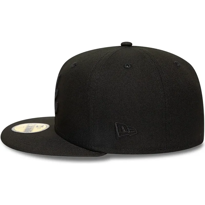 gorra-plana-negra-ajustada-con-logo-negro-59fifty-de-atlanta-braves-mlb-de-new-era gorra-plana-negra-ajustada-con-logo-negro-59fifty-de-atlanta-braves-mlb-de-new-era