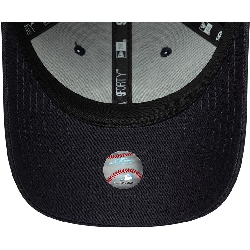 gorra-curva-azul-marino-snapback-9forty-m-crown-side-script-de-new-york-yankees-mlb-de-new-era