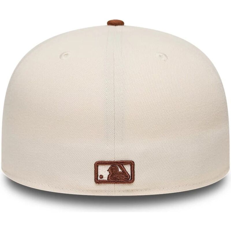 gorra-plana-marron-y-beige-ajustada-con-logo-marron-59fifty-league-essential-de-new-york-yankees-mlb-de-new-era gorra-plana-marron-y-beige-ajustada-con-logo-marron-59fifty-league-essential-de-new-york-yankees-mlb-de-new-era