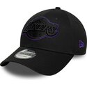 gorra-curva-negra-ajustable-con-logo-violeta-9forty-outline-de-los-angeles-lakers-nba-de-new-era
