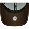 gorra-curva-marron-snapback-9forty-winter-borg-de-new-york-yankees-mlb-de-new-era