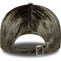 gorra-curva-verde-ajustable-para-mujer-con-logo-verde-9twenty-velour-de-new-york-yankees-mlb-de-new-era
