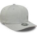 gorra-curva-gris-snapback-con-logo-gris-9seventy-stretch-snap-mesh-flawless-de-new-york-yankees-mlb-de-new-era