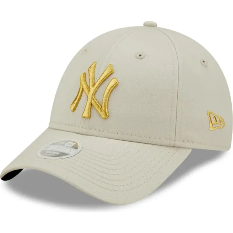 gorra-curva-beige-ajustable-para-mujer-con-logo-dorado-9forty-metallic-logo-de-new-york-yankees-mlb-de-new-era
