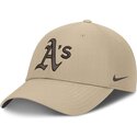 gorra-curva-beige-ajustable-con-logo-marron-structured-uv-poly-ripstop-de-oakland-athletics-mlb-de-nike