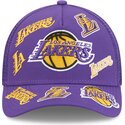 gorra-trucker-violeta-9forty-m-crown-a-frame-all-over-de-los-angeles-lakers-nba-de-new-era