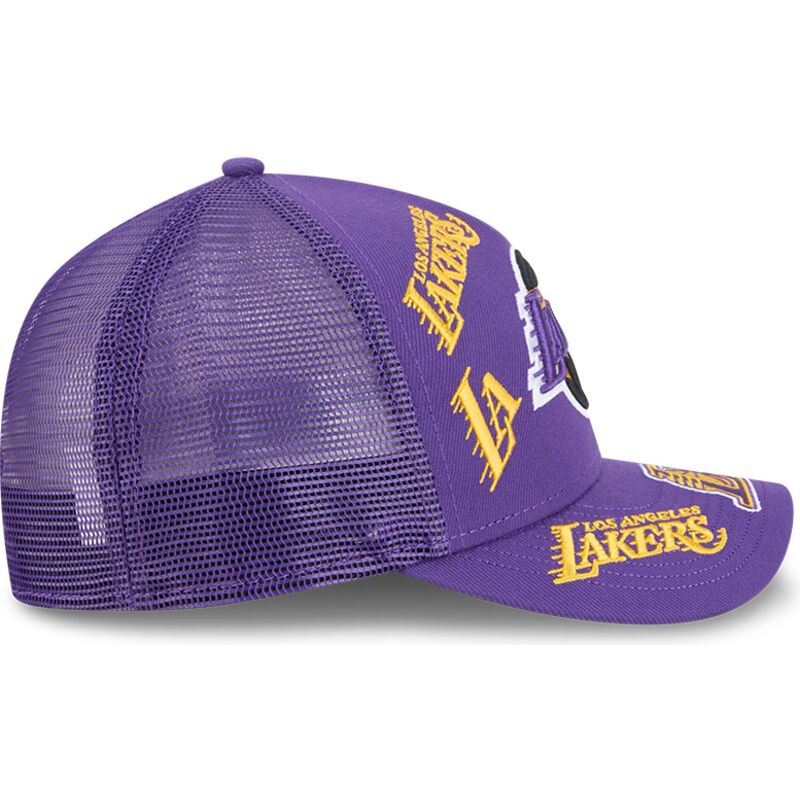 gorra-trucker-violeta-9forty-m-crown-a-frame-all-over-de-los-angeles-lakers-nba-de-new-era