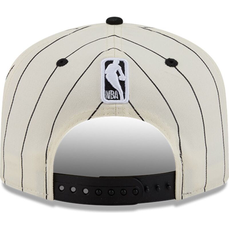 gorra-curva-beige-y-negra-snapback-19twenty-pinstripe-de-chicago-bulls-nba-de-new-era gorra-curva-beige-y-negra-snapback-19twenty-pinstripe-de-chicago-bulls-nba-de-new-era