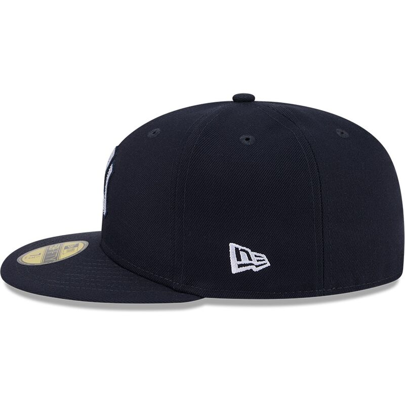 gorra-plana-azul-marino-ajustada-59fifty-rhinestone-badge-de-new-york-yankees-mlb-de-new-era