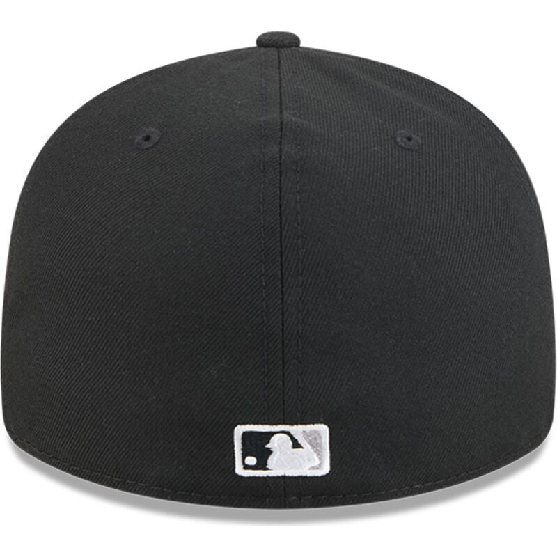 gorra-curva-negra-ajustada-59fifty-pin-na-lifestyle-f1-de-chicago-white-sox-mlb-de-new-era gorra-curva-negra-ajustada-59fifty-pin-na-lifestyle-f1-de-chicago-white-sox-mlb-de-new-era