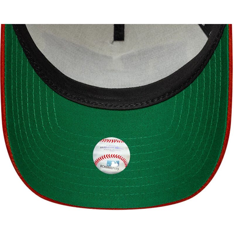gorra-curva-beige-y-marron-snapback-e-frame-wordmark-suede-de-new-york-yankees-mlb-de-new-era