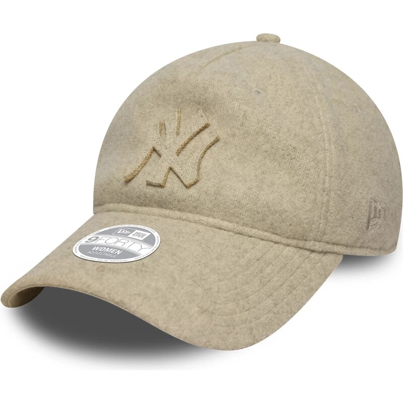 gorra-curva-beige-ajustable-con-logo-beige-9twenty-a-frame-melton-luxe-de-new-york-yankees-mlb-de-new-era