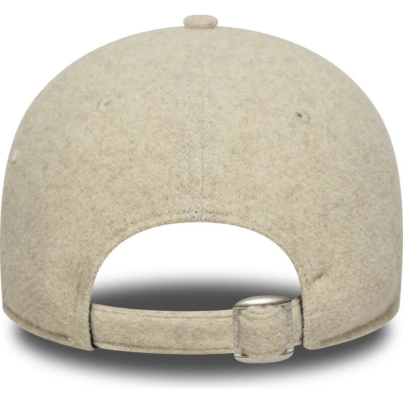 gorra-curva-beige-ajustable-con-logo-beige-9twenty-a-frame-melton-luxe-de-new-york-yankees-mlb-de-new-era