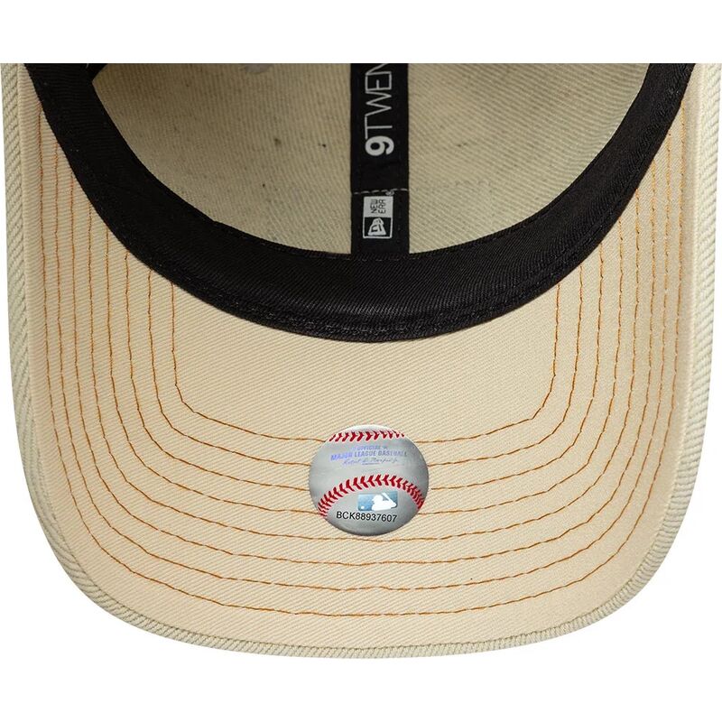 gorra-curva-beige-ajustable-con-logo-marron-9twenty-denim-de-new-york-yankees-mlb-de-new-era