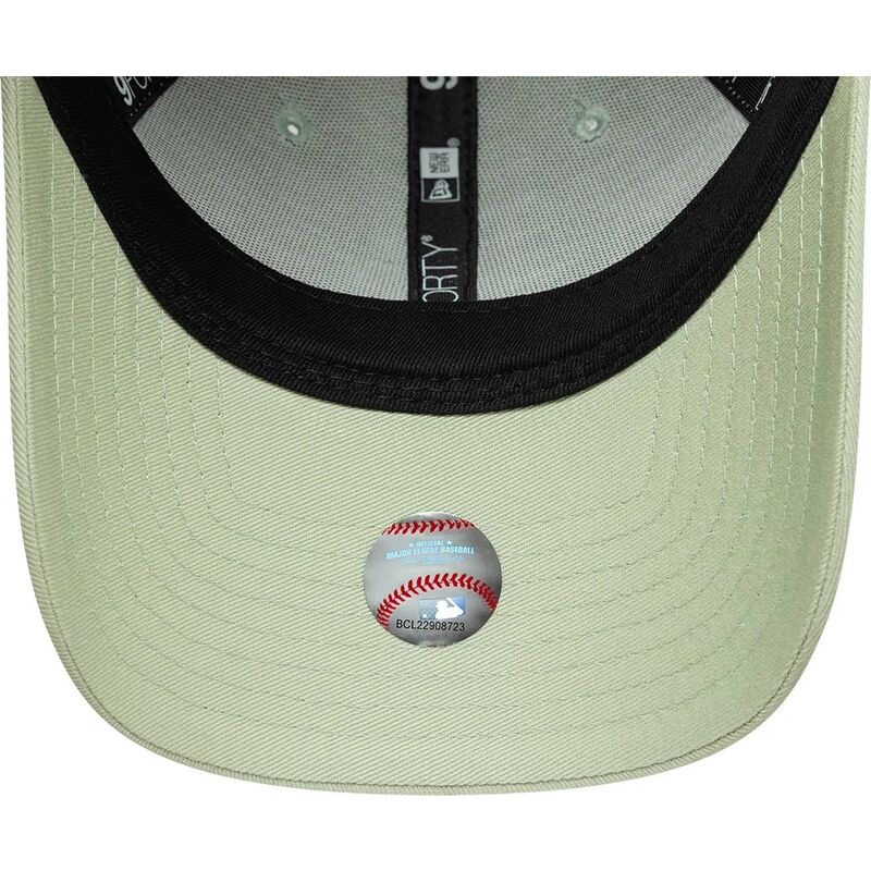 gorra-curva-verde-ajustable-para-mujer-con-logo-verde-9forty-league-essential-de-los-angeles-dodgers-mlb-de-new-era gorra-curva-verde-ajustable-para-mujer-con-logo-verde-9forty-league-essential-de-los-angeles-dodgers-mlb-de-new-era