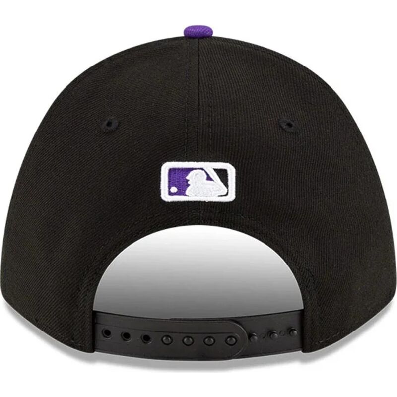 gorra-curva-negra-snapback-con-logo-violeta-9forty-m-crown-player-replica-de-colorado-rockies-mlb-de-new-era