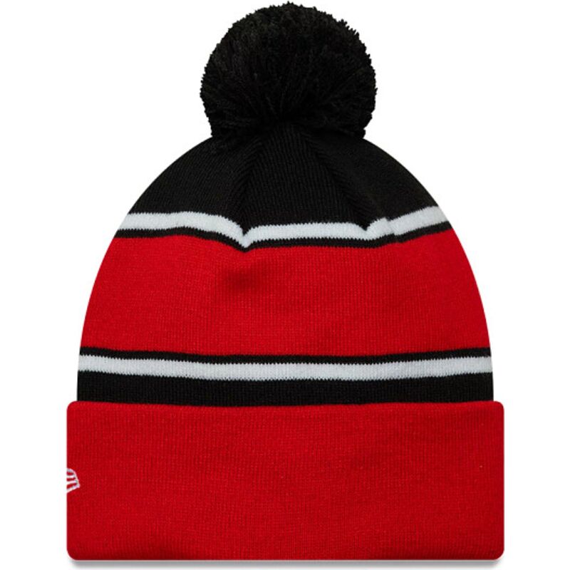 gorro-con-pompon-rojo-y-negro-sports-knit-de-ducati-motor-motogp-de-new-era