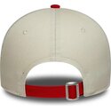 gorra-curva-beige-y-roja-ajustable-para-mujer-9forty-contrast-de-manchester-united-football-club-premier-league-de-new-era