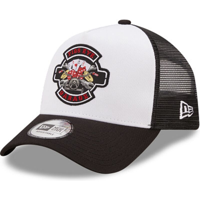 gorra-trucker-negra-y-blanca-a-frame-location-icon-de-pigs-eye-garage-de-new-era