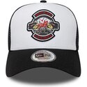 gorra-trucker-negra-y-blanca-a-frame-location-icon-de-pigs-eye-garage-de-new-era