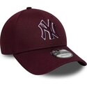 gorra-curva-granate-roja-ajustable-con-logo-granate-9forty-team-outline-de-new-york-yankees-mlb-de-new-era