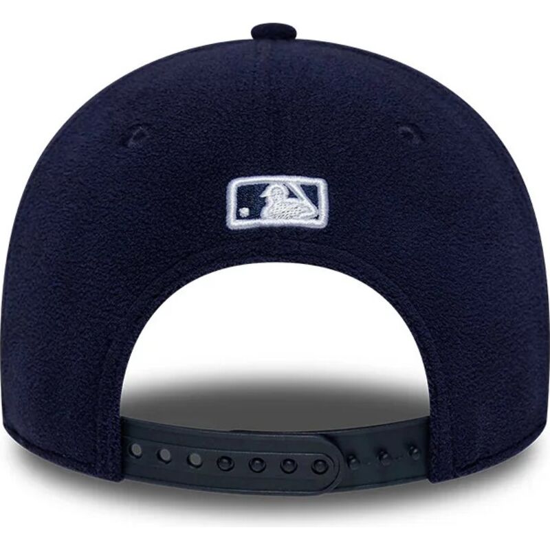 gorra-curva-azul-marino-snapback-9forty-m-crown-fleece-de-new-york-yankees-mlb-de-new-era