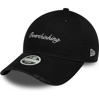 Gorra curva negra ajustable para mujer 9TWENTY Slogan Overthinking de New Era