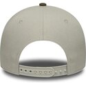 gorra-curva-verde-y-beige-snapback-con-logo-verde-e-frame-suede-visor-de-los-angeles-dodgers-mlb-de-new-era