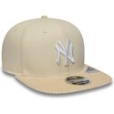gorra-plana-beige-snapback-9fifty-cord-visor-de-new-york-yankees-mlb-de-new-era