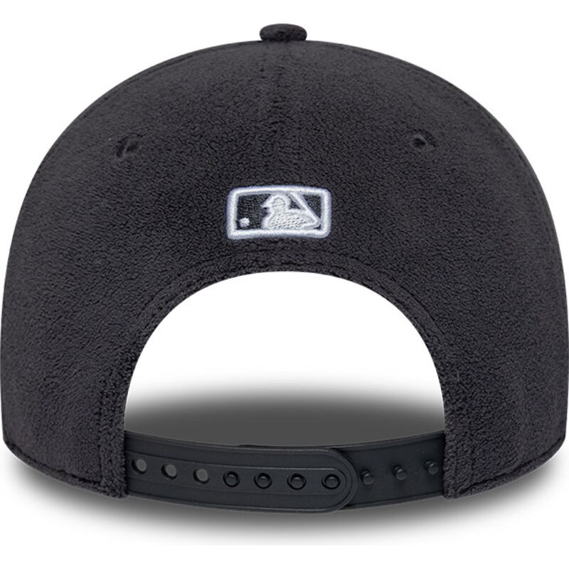 gorra-curva-gris-snapback-9forty-m-crown-fleece-de-los-angeles-dodgers-mlb-de-new-era