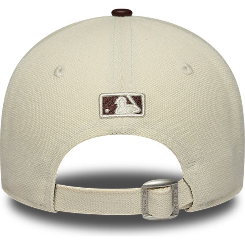 gorra-curva-beige-y-marron-ajustable-para-mujer-9forty-m-crown-fabric-mix-de-new-york-yankees-mlb-de-new-era