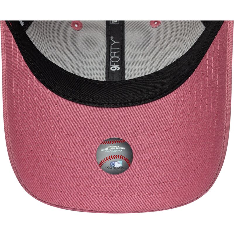 gorra-curva-rosa-ajustable-para-mujer-con-logo-rosa-9forty-league-essential-cas-de-new-york-yankees-mlb-de-new-era