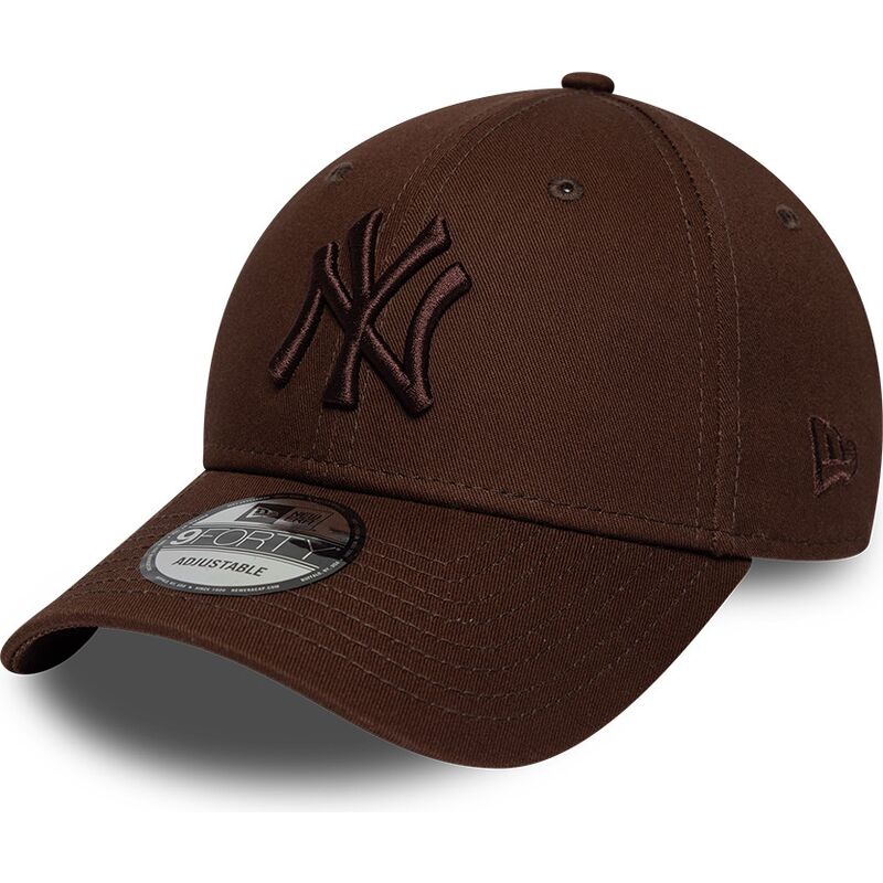 gorra-curva-marron-oscuro-ajustable-con-logo-marron-9forty-league-essential-de-new-york-yankees-mlb-de-new-era