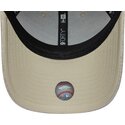 gorra-curva-beige-snapback-con-logo-beige-9forty-winter-de-los-angeles-dodgers-mlb-de-new-era