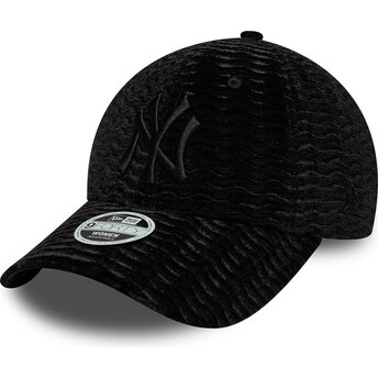 Gorra curva negra ajustable para mujer con logo negro 9FORTY Velour de New York Yankees MLB de New Era