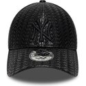 gorra-curva-negra-snapback-con-logo-negro-9forty-pu-weave-de-new-york-yankees-mlb-de-new-era