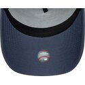 gorra-curva-azul-snapback-con-logo-azul-marino-e-frame-league-essential-de-new-york-yankees-mlb-de-new-era