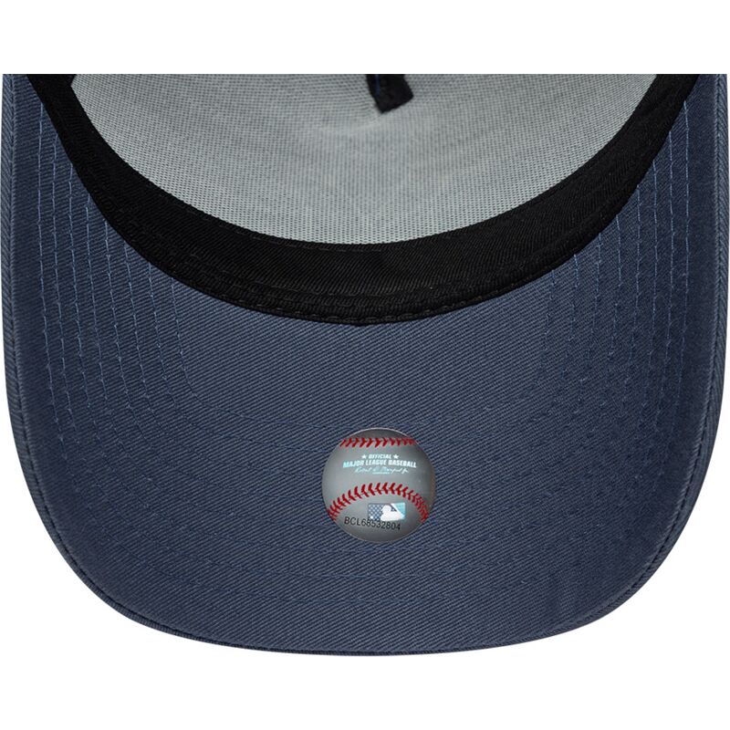 gorra-curva-azul-snapback-con-logo-azul-marino-e-frame-league-essential-de-new-york-yankees-mlb-de-new-era gorra-curva-azul-snapback-con-logo-azul-marino-e-frame-league-essential-de-new-york-yankees-mlb-de-new-era