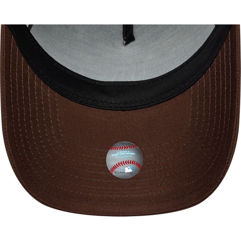 gorra-curva-marron-snapback-con-logo-marron-e-frame-team-outline-de-los-angeles-dodgers-mlb-de-new-era