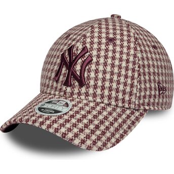 Gorra curva granate y beige ajustable para mujer con logo granate 9FORTY M-Crown Houndstooth de New York Yankees MLB de New Era