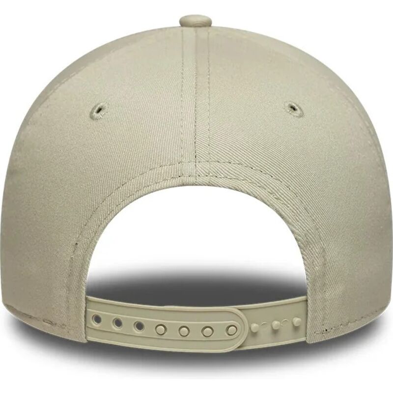 gorra-curva-beige-snapback-con-logo-marron-e-frame-league-essential-de-new-york-yankees-mlb-de-new-era