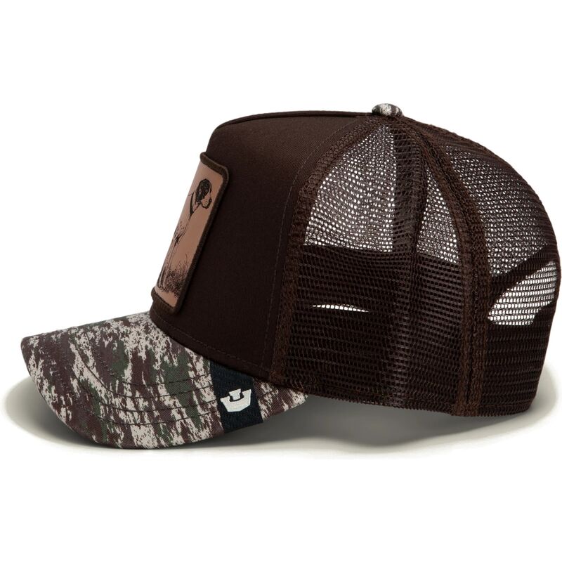 gorra-trucker-marron-y-camuflaje-perro-engraved-dog-camo-glitch-the-farm-de-goorin-bros