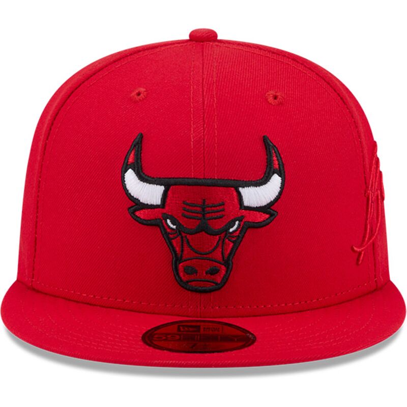 gorra-plana-roja-ajustada-59fifty-side-script-de-chicago-bulls-nba-de-new-era