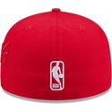 gorra-plana-roja-ajustada-59fifty-side-script-de-chicago-bulls-nba-de-new-era