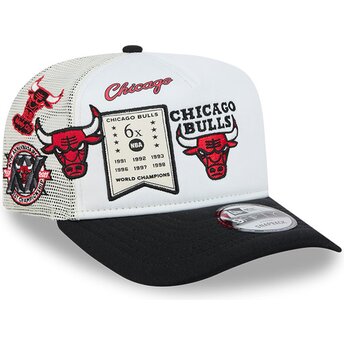 Gorra trucker blanca y negra Hardwood Classics 9FIFTY A Frame Precurved de Chicago Bulls NBA de New Era