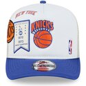gorra-trucker-blanca-y-azul-hardwood-classics-9fifty-a-frame-precurved-de-new-york-knicks-nba-de-new-era