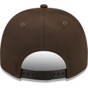 gorra-curva-marron-snapback-9fifty-a-frame-precurved-visor-pin-de-atlanta-braves-mlb-de-new-era