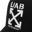 gorra-trucker-negra-con-logo-blanco-clamp-arrows-de-l-ab-c-o-off-white
