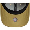 gorra-curva-khaki-ajustable-9forty-league-essential-de-new-york-yankees-mlb-de-new-era